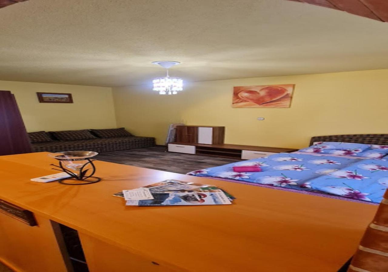 Oazis Apartman Harkan Exterior foto