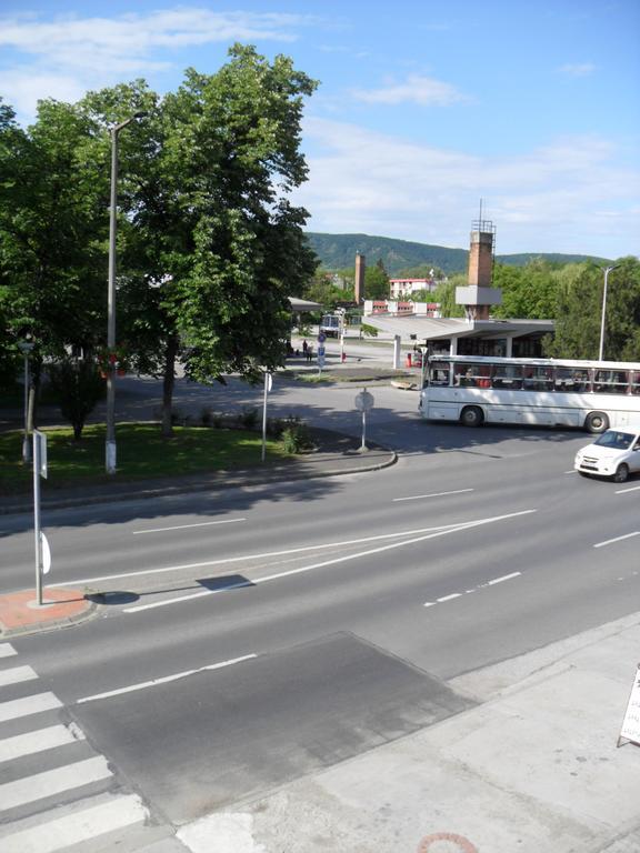 Oazis Apartman Harkan Exterior foto