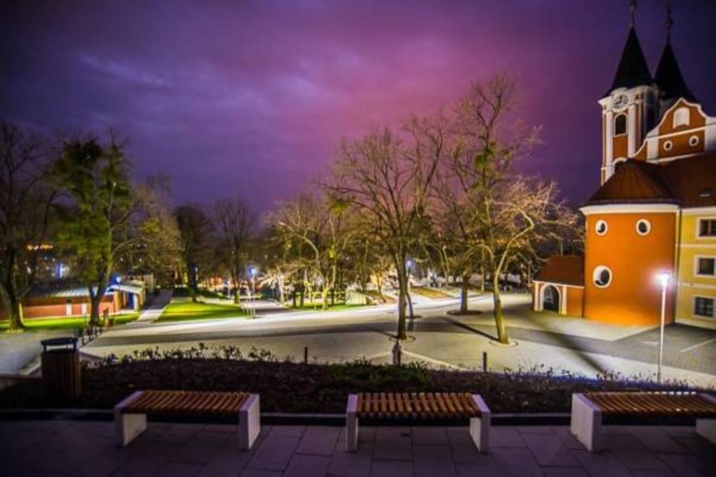 Oazis Apartman Harkan Exterior foto