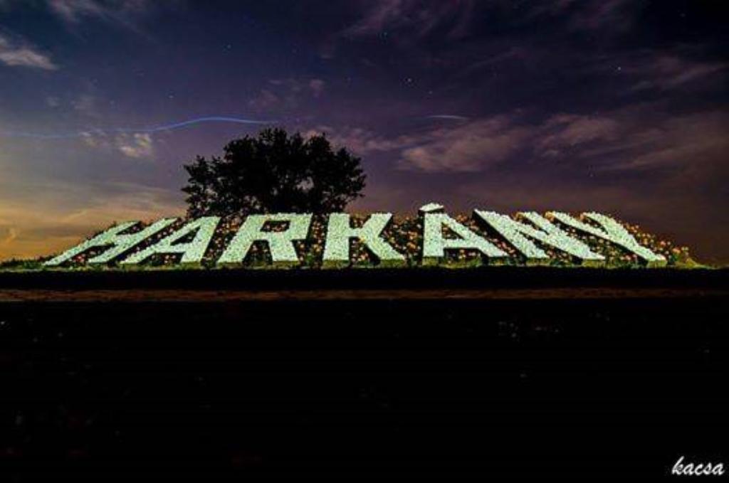 Oazis Apartman Harkan Exterior foto
